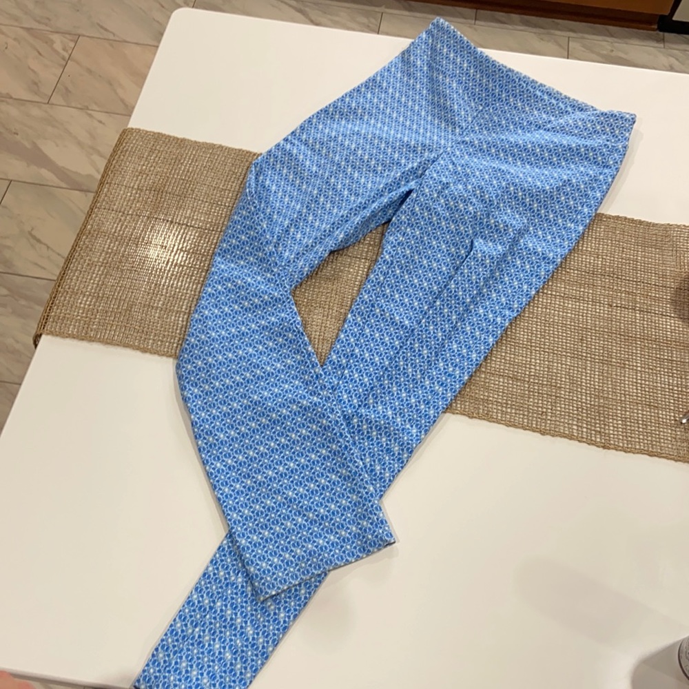 J.McLaughlin size 4 pants blue/ white pattern size 4